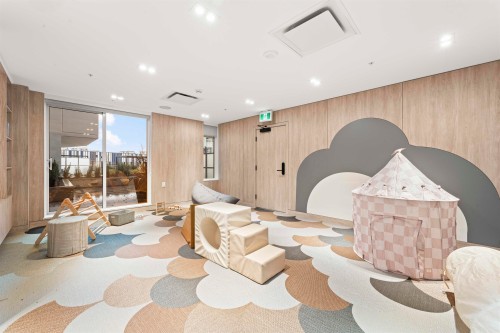 2-6200 Minoru Boulevard, Richmond, BC - Indoor Photo Showing Other Room