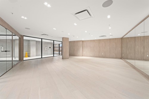 2-6200 Minoru Boulevard, Richmond, BC - Indoor Photo Showing Other Room