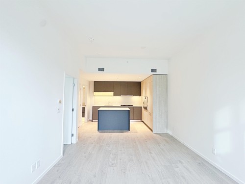 2-6200 Minoru Boulevard, Richmond, BC - Indoor Photo Showing Kitchen