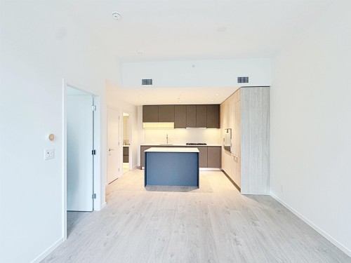 2-6200 Minoru Boulevard, Richmond, BC - Indoor Photo Showing Kitchen