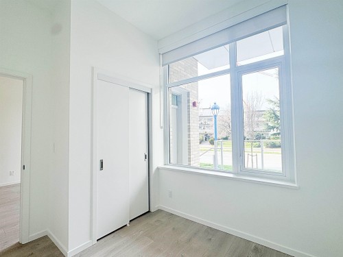2-6200 Minoru Boulevard, Richmond, BC - Indoor Photo Showing Other Room