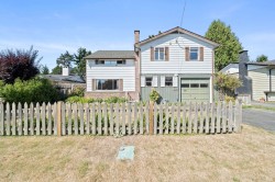 6731 Camsell Crescent  Richmond, BC V7C 2M9
