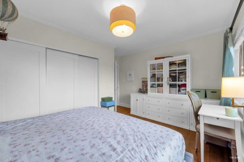 1220 Braeside Street, West Vancouver, BC - Indoor Photo Showing Bedroom