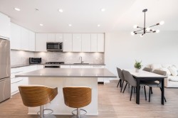 302-2651 Library Lane  North Vancouver, BC V7J 0C1
