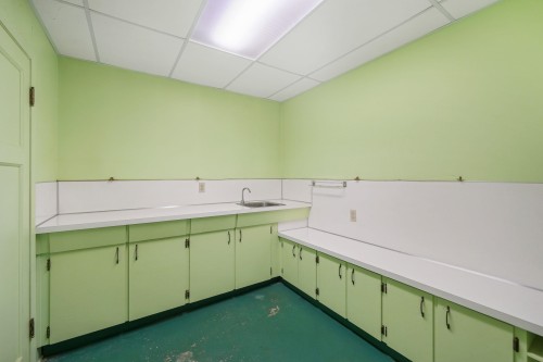 380 Metta Street, Port Moody, BC - Indoor Photo Showing Other Room