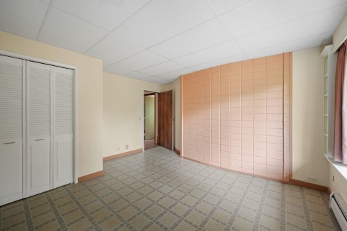 380 Metta Street, Port Moody, BC - Indoor Photo Showing Other Room