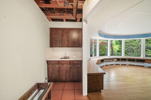 380 Metta Street, Port Moody, BC - Indoor Photo Showing Other Room