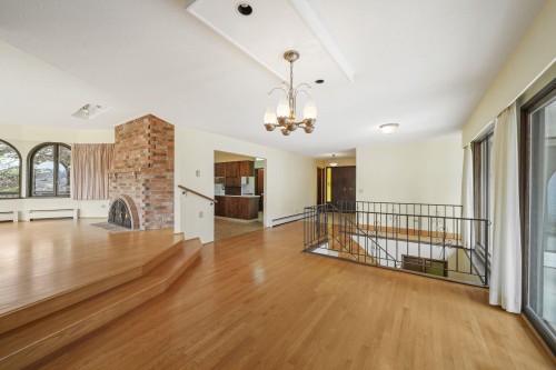 380 Metta Street, Port Moody, BC - Indoor Photo Showing Other Room With Fireplace