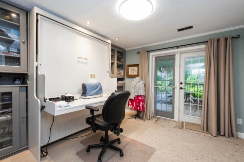 4594 Teviot Place, North Vancouver, BC - Indoor Photo Showing Office