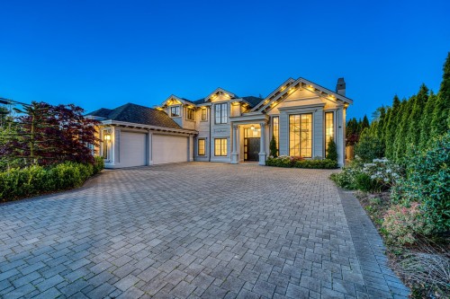 6331 Chatsworth Road, Richmond, BC - Outdoor With Facade
