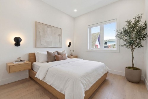 2138 Venables Street, Vancouver, BC - Indoor Photo Showing Bedroom