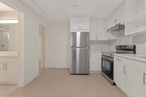 2138 Venables Street, Vancouver, BC - Indoor Photo Showing Kitchen
