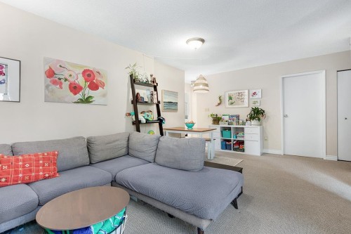 201-9146 Saturna Drive  Burnaby, BC V3J 7K2