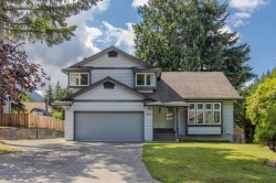 1004 Pia Road Squamish, BC V0N 1T0