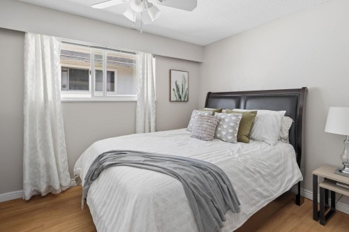 3464 Vincent Street, Port Coquitlam, BC - Indoor Photo Showing Bedroom