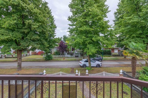 4467 Perry Street, Vancouver, BC - Outdoor