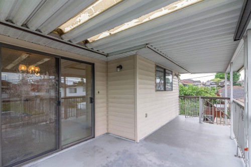 4467 Perry Street, Vancouver, BC - Outdoor With Exterior