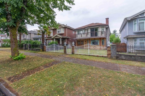 4467 Perry Street, Vancouver, BC - Outdoor