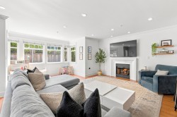2460 Sasamat Street Vancouver, BC V6R 4S8