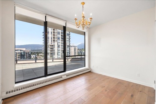 Ph2-124 1St Street W, North Vancouver, BC - Indoor Photo Showing Other Room