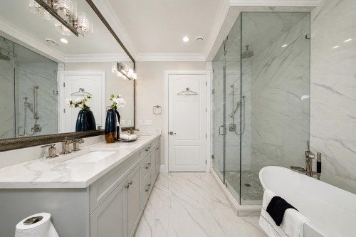 4627 15Th Avenue W, Vancouver, BC - Indoor Photo Showing Bathroom