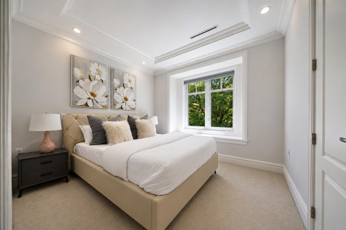 4627 15Th Avenue W, Vancouver, BC - Indoor Photo Showing Bedroom