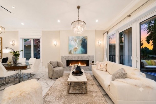 4627 15Th Avenue W, Vancouver, BC - Indoor Photo Showing Living Room With Fireplace