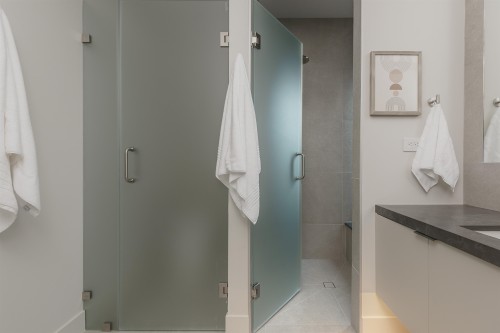 1-638 46Th Avenue E, Vancouver, BC - Indoor