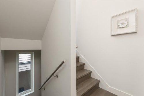 1-638 46Th Avenue E, Vancouver, BC - Indoor Photo Showing Other Room