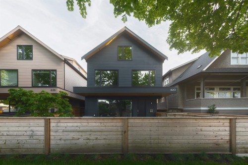 1-638 46Th Avenue E, Vancouver, BC - Outdoor