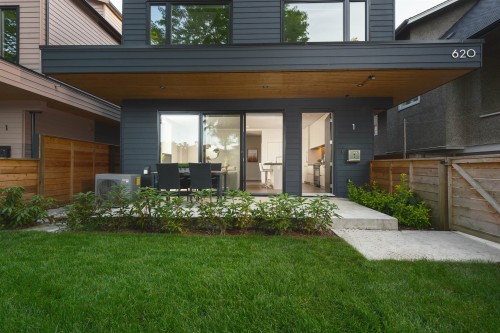 1-638 46Th Avenue E, Vancouver, BC - Outdoor