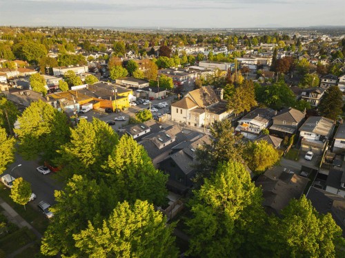1-638 46Th Avenue E, Vancouver, BC - Outdoor With View