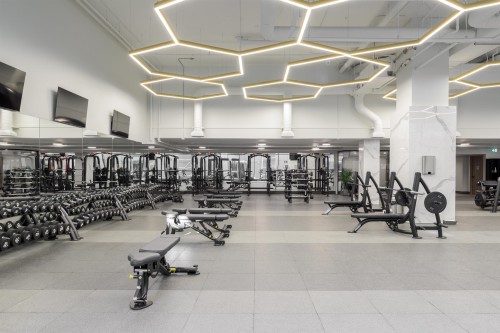 4108-4168 Lougheed Highway, Burnaby, BC - Indoor Photo Showing Gym Room