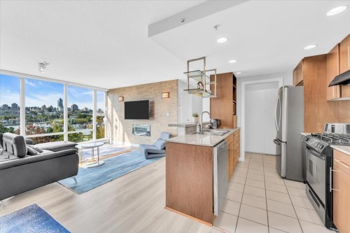 705-583 Beach Crescent , Vancouver, BC V6Z 3E6 2