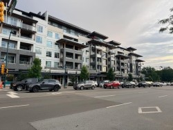 423-3229 St Johns Street  Port Moody, BC V3H 0M4