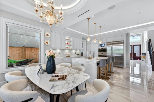 8520 Elsmore Road, Richmond, BC - Indoor Photo Showing Dining Room
