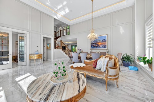 8520 Elsmore Road, Richmond, BC - Indoor