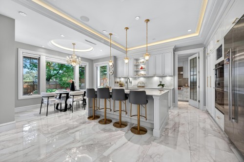 8520 Elsmore Road, Richmond, BC - Indoor