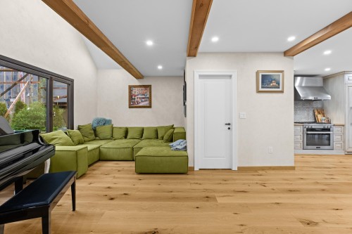 3298 Radcliffe Avenue, West Vancouver, BC - Indoor
