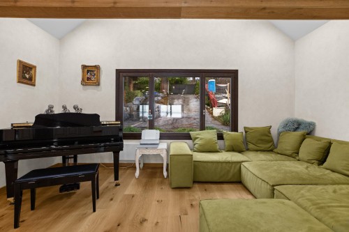 3298 Radcliffe Avenue, West Vancouver, BC - Indoor Photo Showing Living Room