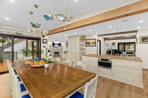 3298 Radcliffe Avenue, West Vancouver, BC - Indoor