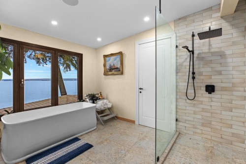 3298 Radcliffe Avenue, West Vancouver, BC - Indoor