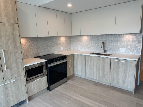 30*-1616 Lloyd Avenue , North Vancouver, BC V7P 1S5 3