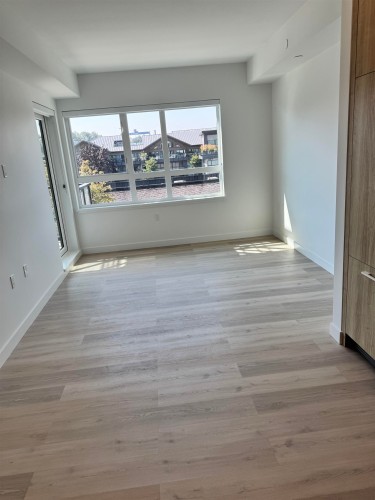 30*-1616 Lloyd Avenue , North Vancouver, BC V7P 1S5 4