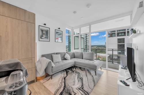 1702-2288 Alpha Avenue  Burnaby, BC V5C 0L9