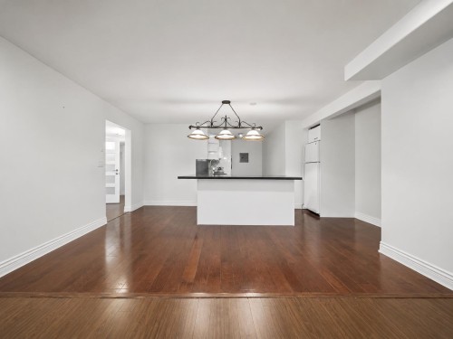 1760 Hampton Drive, Coquitlam, BC - Indoor Photo Showing Other Room