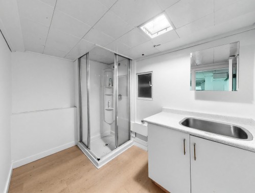 122 17Th Avenue W, Vancouver, BC - Indoor