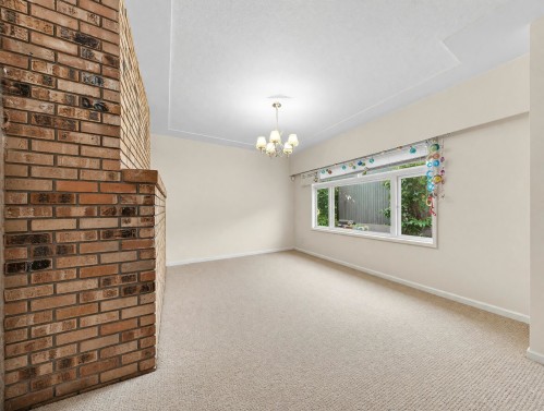 122 17Th Avenue W, Vancouver, BC - Indoor