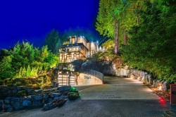 592 Craigmohr Drive  West Vancouver, BC V7S 1X2