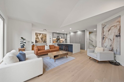 5358 Crescent Drive, Delta, BC - Indoor Photo Showing Living Room